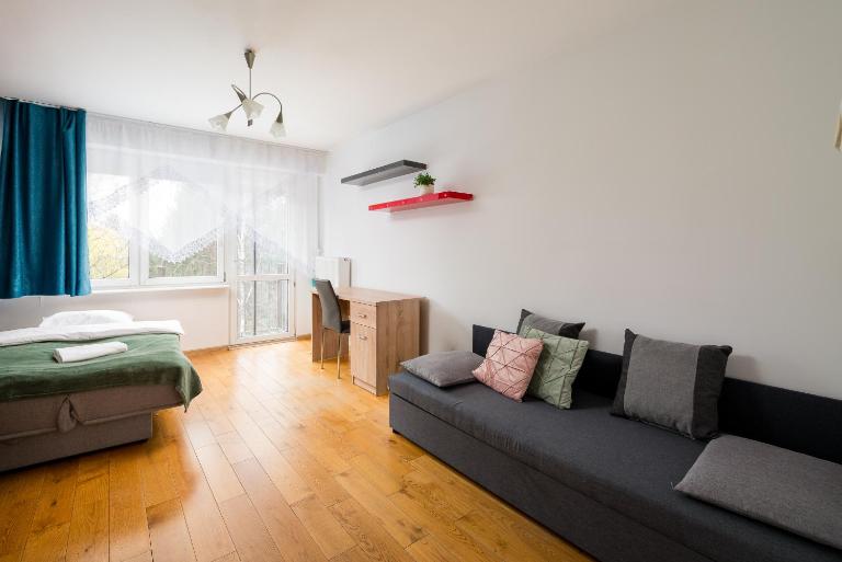 Ursus Niedźwiadek 3-Bedroom Apartment by BookingHost - B&B Varsavia