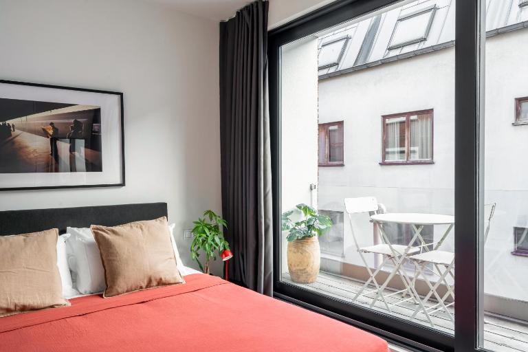 A Place Antwerp - Boutique Suites & Flats - Vrijdagmarkt 18 - B&B Anversa