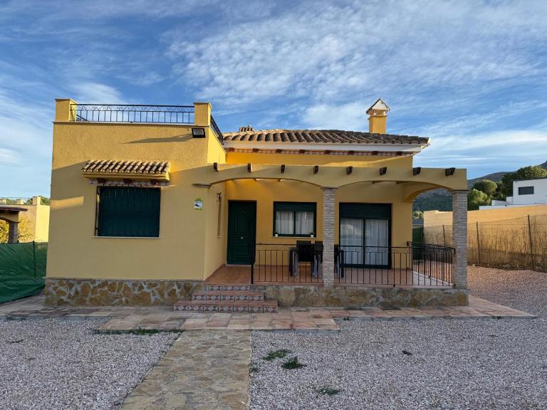 Casa tres soles - B&B Calasparra