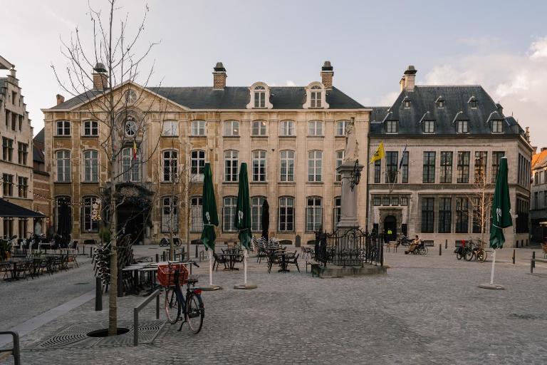 A Place Antwerp - Boutique Suites & Flats - Leeuwenstraat 15 - Chambres d'hôtes Anvers