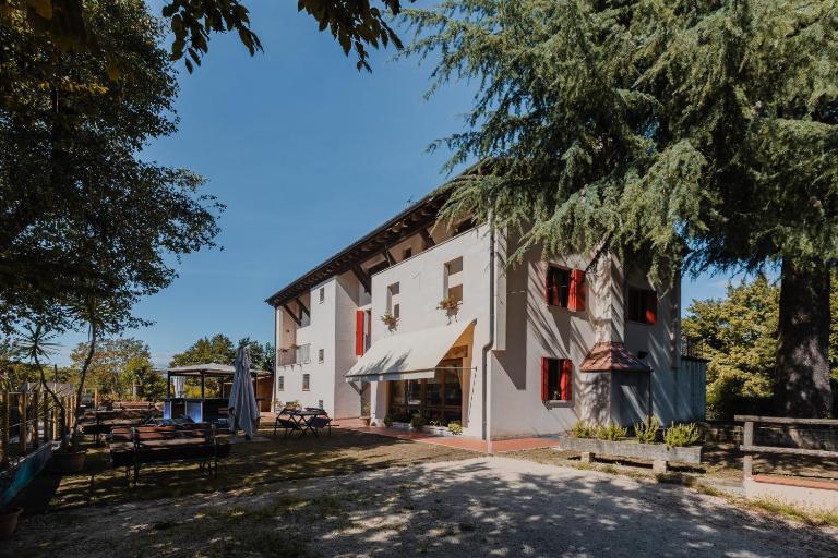 Agriturismo P rato Fiorito - B&B Santi Angeli