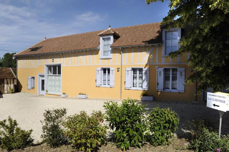 LA CLER'HIER - Ferienwohnung Clérey