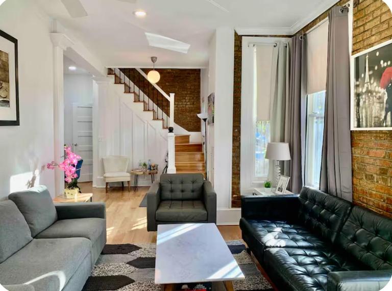Prime DC 3BR 2Story Home - 95WalkScore Steps to Cafes Dining Nightlife Grocery Metro - Close to Downtown - B&B Washington