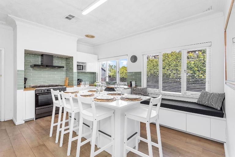 Cosy Bassendean Family Cottage - B&B Perth