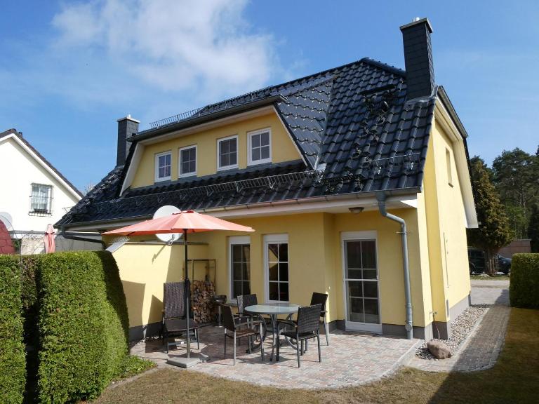 Ferienhaus am Eikboom - DHH1 mit Fasssauna - Ferienwohnung Karlshagen