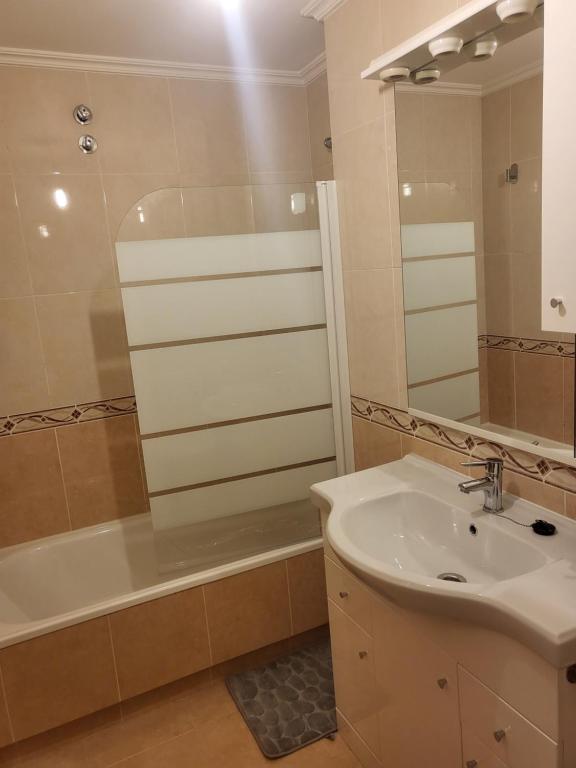 Piso nuevo y acogedor! - Ferienwohnung Porriño