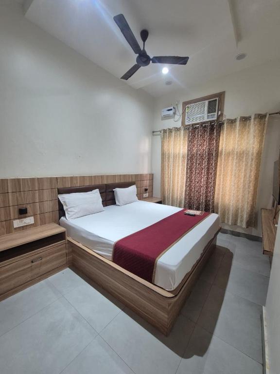 Deviram Homestay - B&B Vrindāvan