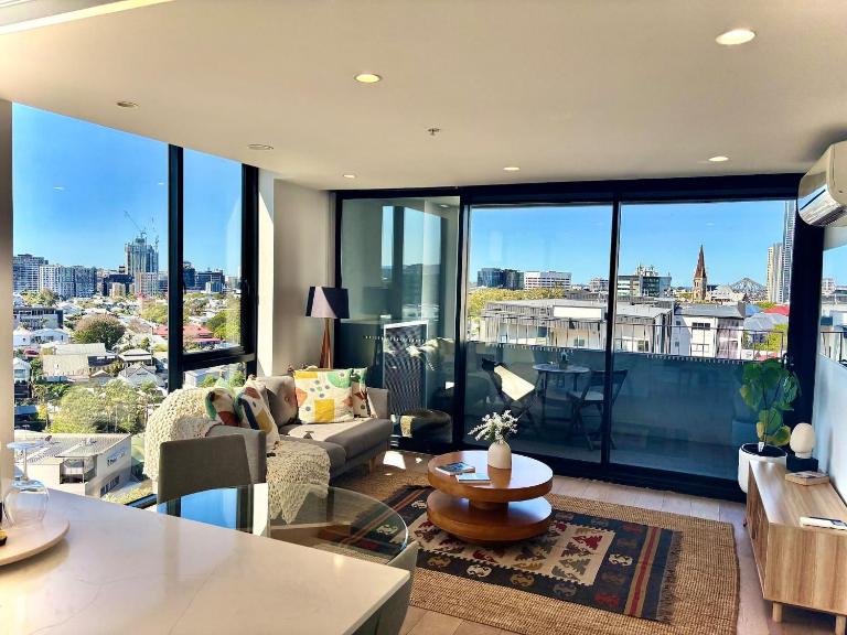 Stylish Escape – Views & Perks - Chambres d'hôtes Brisbane