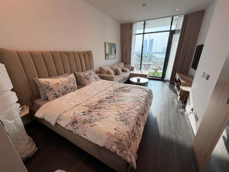 Sea View Studio Perfect for Couples In Harbour Row - B&B Manama