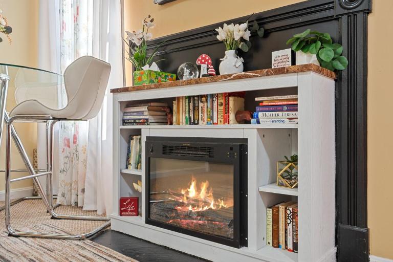 Fireplace • BBQ Grill • Patio • Treadmill - B&B Centreville