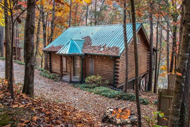 Lovely Family Riverfront Home Sleeps 4 with Water Views - B&B Townsend