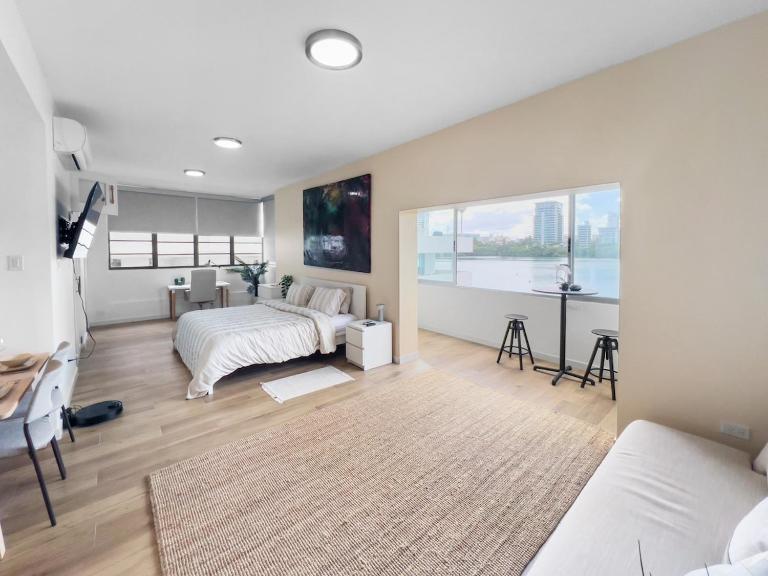 La Rada 222 Studio Apt in San Juan With Views - B&B San Juan