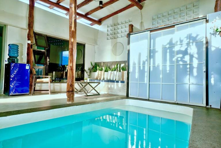 1BR Private Pool Villa in Batu, Malang - Omah Susi - Bed and Breakfast Punten