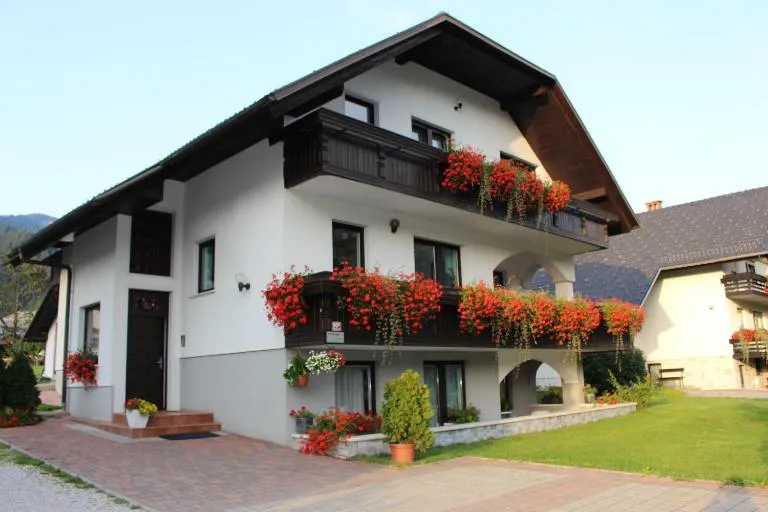 Apartma Maržič - B&B Kranjska Gora