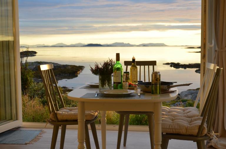 Superior Cottage with Sea View in Senja - B&B Senjehesten