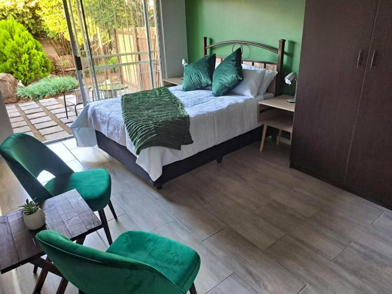 Finch & Fern Guesthouse - B&B Bloemfontein