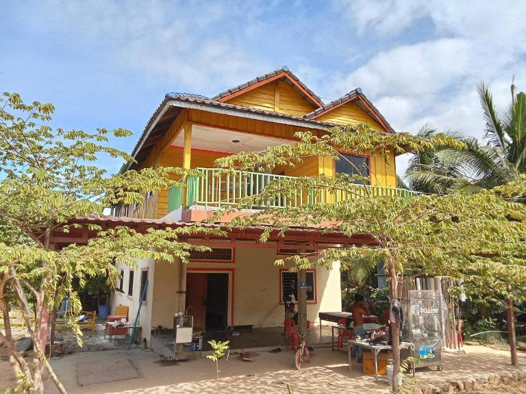 Flower Bungalow Mpai Bay - Bed and Breakfast Koh Kong