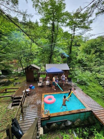 一色の森プライベートサウナからまつ山荘 - Bed and Breakfast Takayama