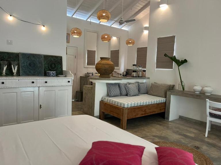 The Pineapple House Unawatuna - B&B Unawatuna