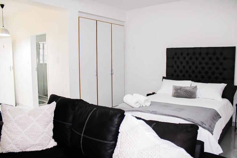 Onhwa Modern CityStay In The Heart of Windhoek - B&B Windhoek