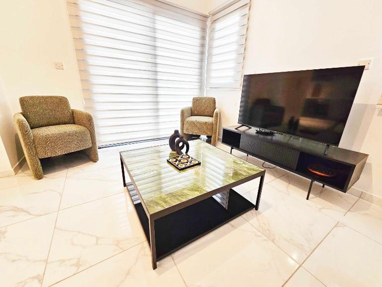 Alexander Residence Trikallon Str - B&B Nicosia