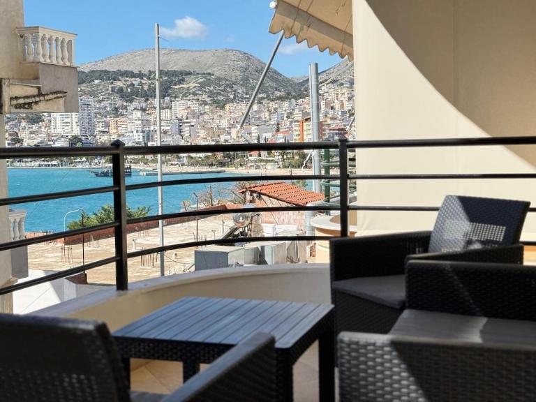 Center Apartament - B&B Saranda