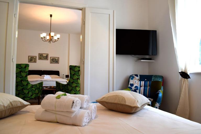 Apartment Galaxino - Bed and Breakfast Split