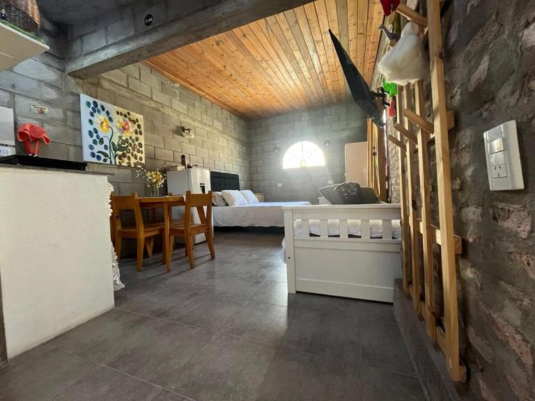 Monoambiente luminoso y equipado, ubicado en zona céntrica - Ferienwohnung Córdoba