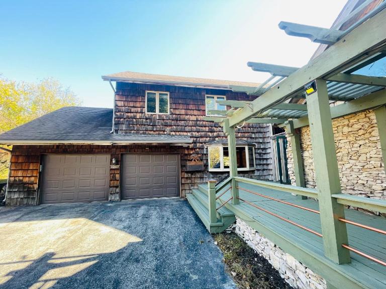 Longview Lake Getaway 4-Bedroom house - Ferienwohnung Lee’s Summit