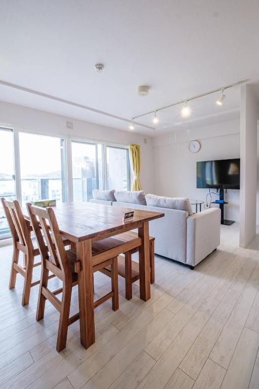 海と山の見える部屋 2BR Canal View 3 - Ferienwohnung Otaru