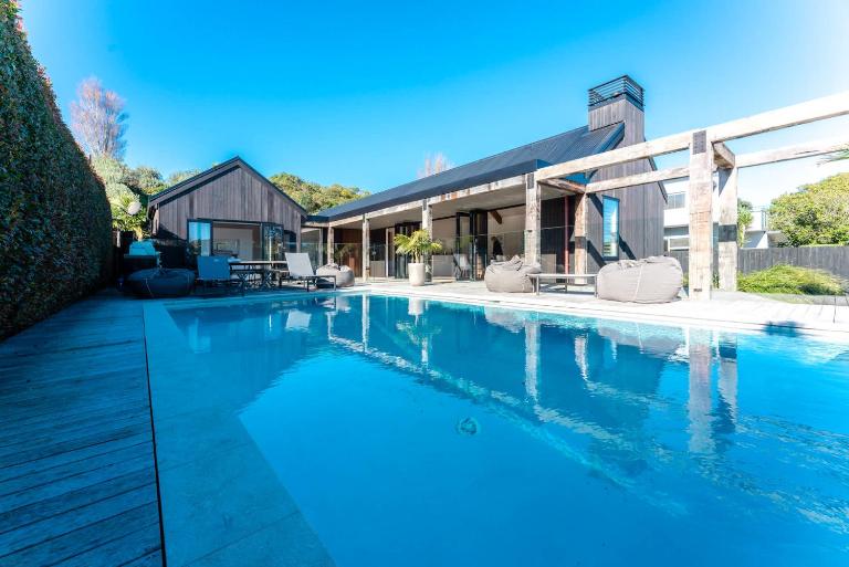 Blackpool Boathouse - Stay Waiheke - B&B Oneroa
