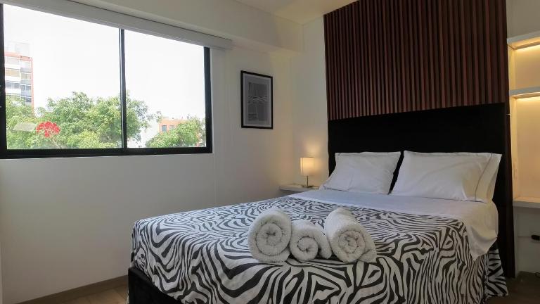Hermoso apartamento en San Isidro - Ferienwohnung Lima