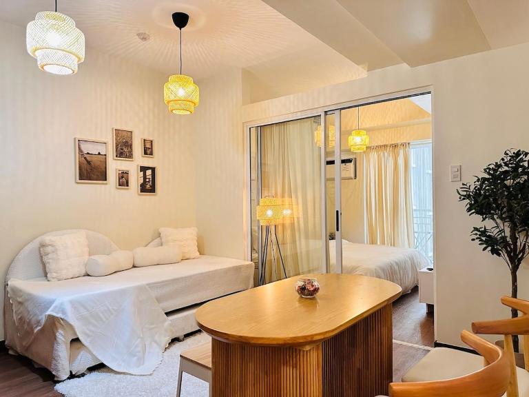 The K-Butter Lounge by Kozy Mood near BGC - B&B Manila