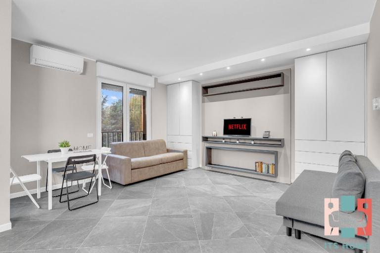 SAN15 - Elegant apartment with city view - - B&B Milano