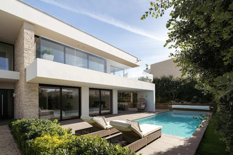 Ocean & Pool Retreat Villa by HostWise - Chambres d'hôtes Amoreira