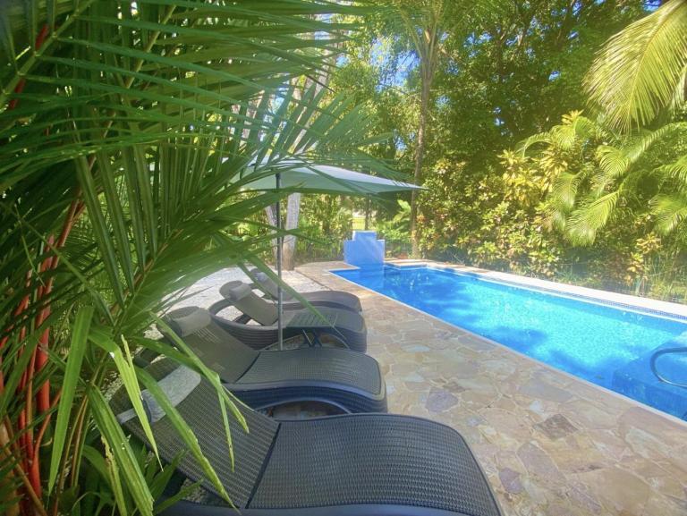 Golf Beach House w/ Pool (5 min. walk to beach!) - B&B Tambor