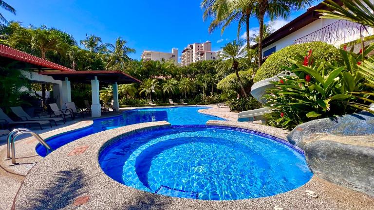 La Flor beach Condos - B&B Jacó