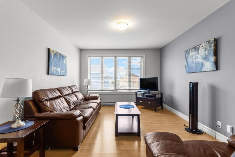 Relaxing 2BR Parking Self Check-In - Ferienwohnung St. John’s