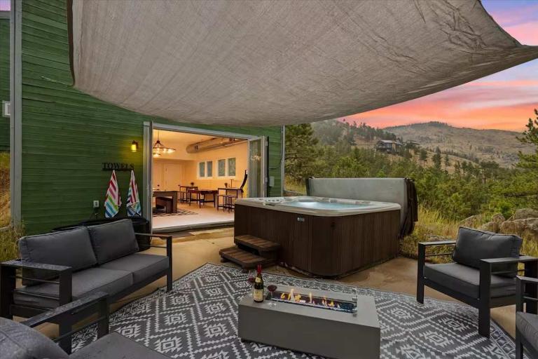 15 min to Boulder Rope Course Hot Tub & Views - B&B Boulder