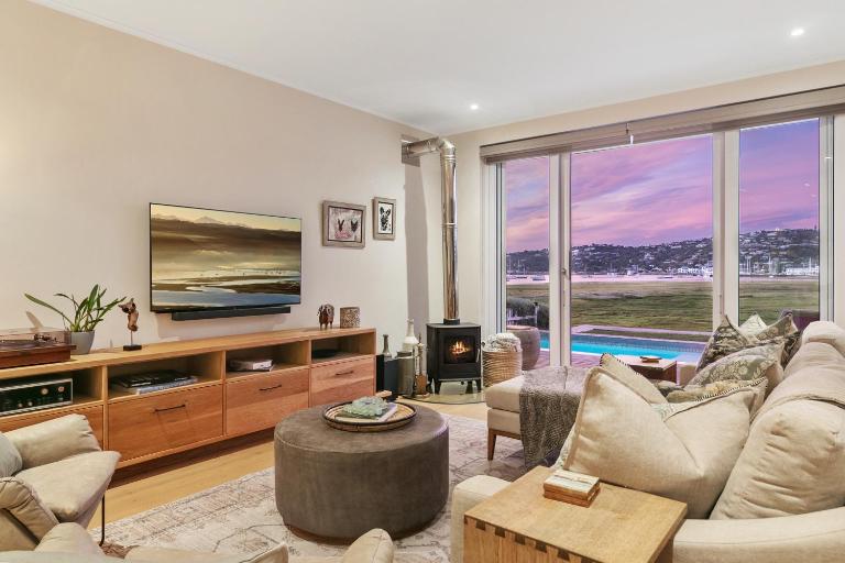 Lagoon Edge - Thesen Island - TF2 - Bed and Breakfast Knysna