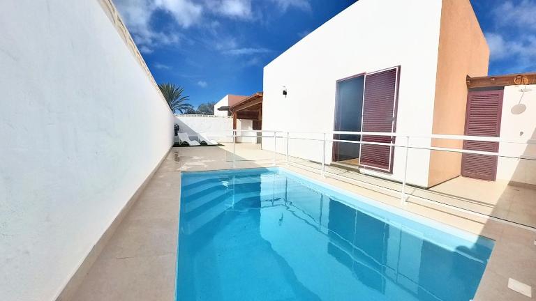 La Maison de Montse - Piscina Privada - B&B Corralejo