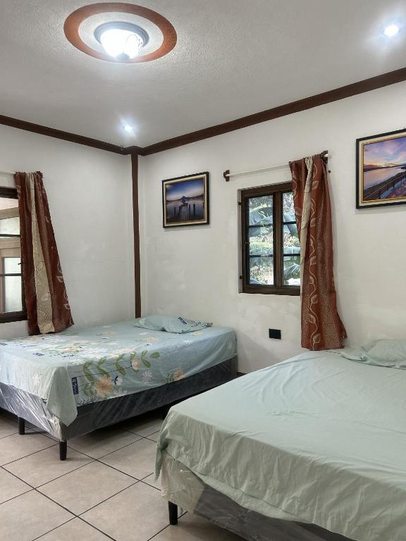 Hospedaje Nicolas - B&B San Juan La Laguna