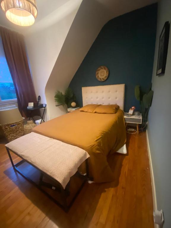 chambre chez particulier avec SDB et étage indépendant proche ARENA - B&B Brest