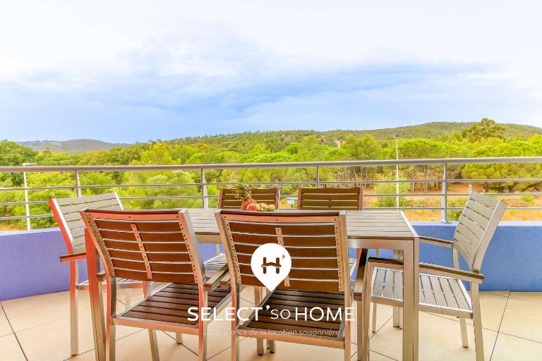SELECT'soHOME - 3 Pièces avec Piscine, Parking et Plage à Pied - POS-36 - B&B Bormes-les-Mimosas