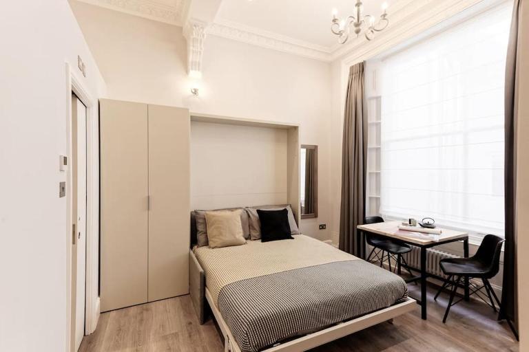 Classy Studio -Notting Hill-Ground floor-W2. - B&B Londra