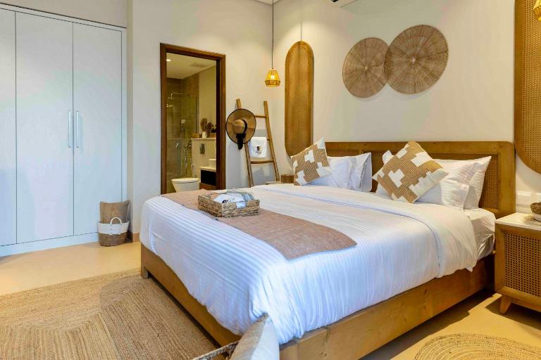 Sifah Seascape Villa with Private Pool - Bed and Breakfast As Sīfah