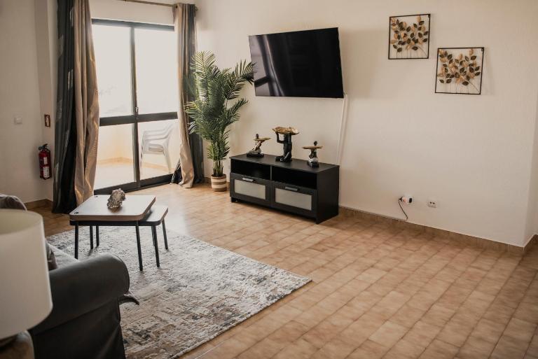 1 Bedroom Apartment in Portimão, Praia da Rocha - Bed and Breakfast Portimão