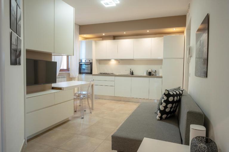 URBAN MOOD centro-mare-parcheggio gratuito-Smart self check in 24h - Bed and Breakfast Pescara
