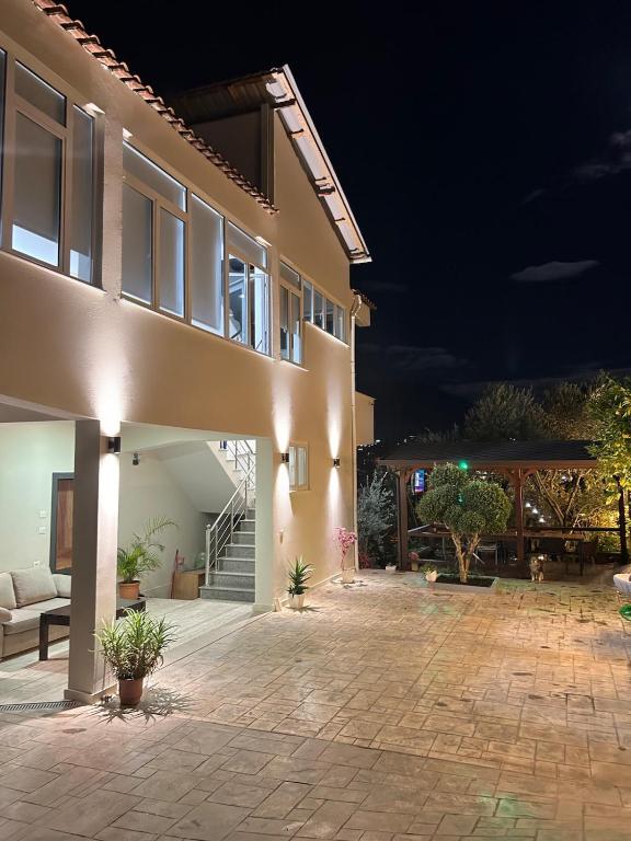 Flat in Tirana - Modern & Cozy - B&B Tirana