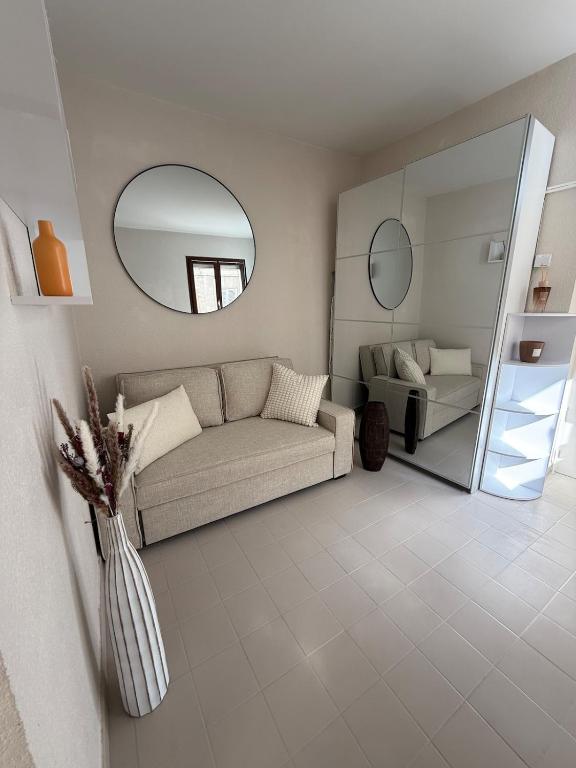 Design Chaleureux, appartement - B&B Fontainebleau